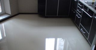 Наливной пол на кухне Североморск, цена от 885 руб.